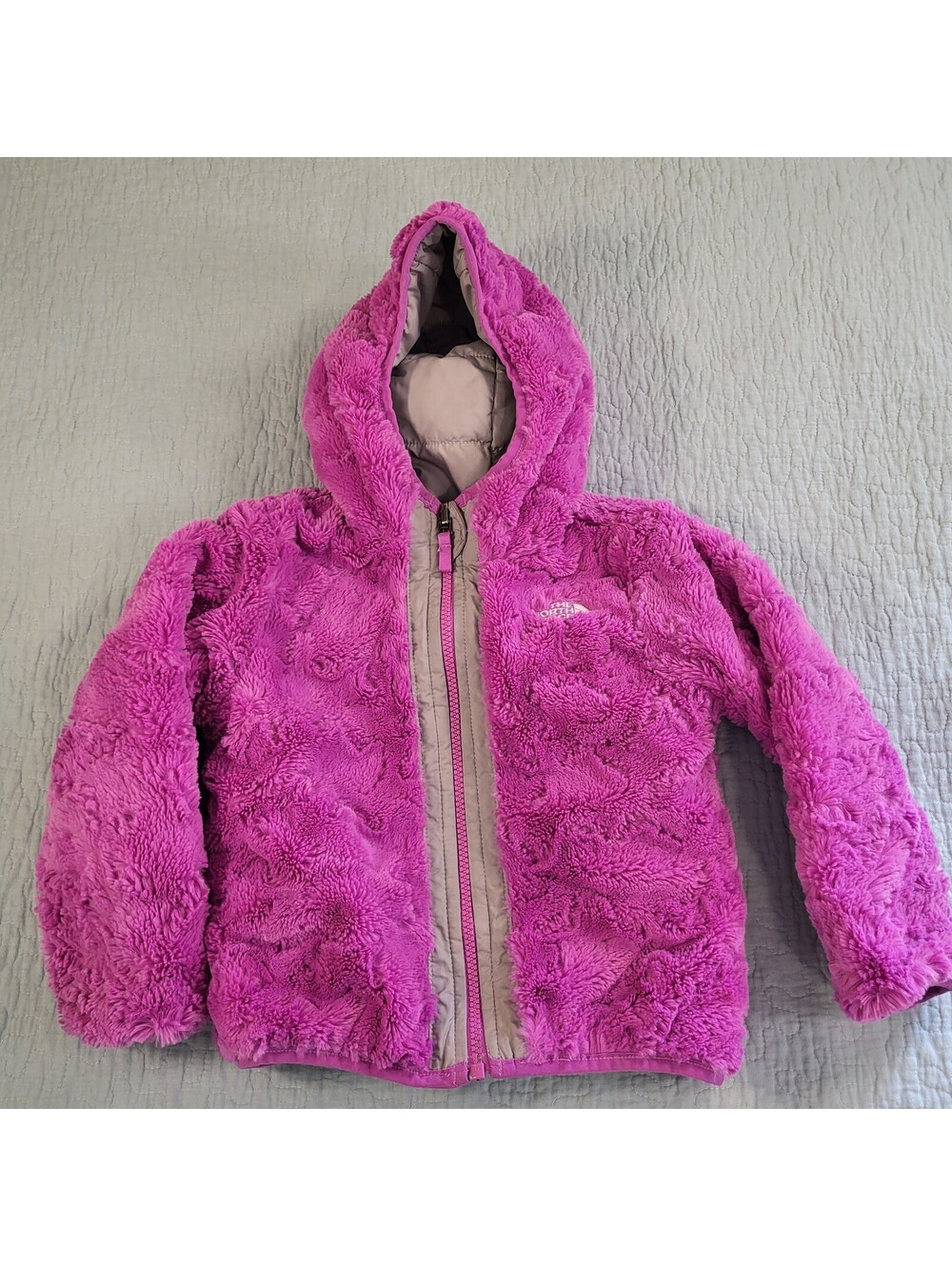 The North Face Girls Fuzzy Pink Hooded Jacket reversible in gray front full zipp